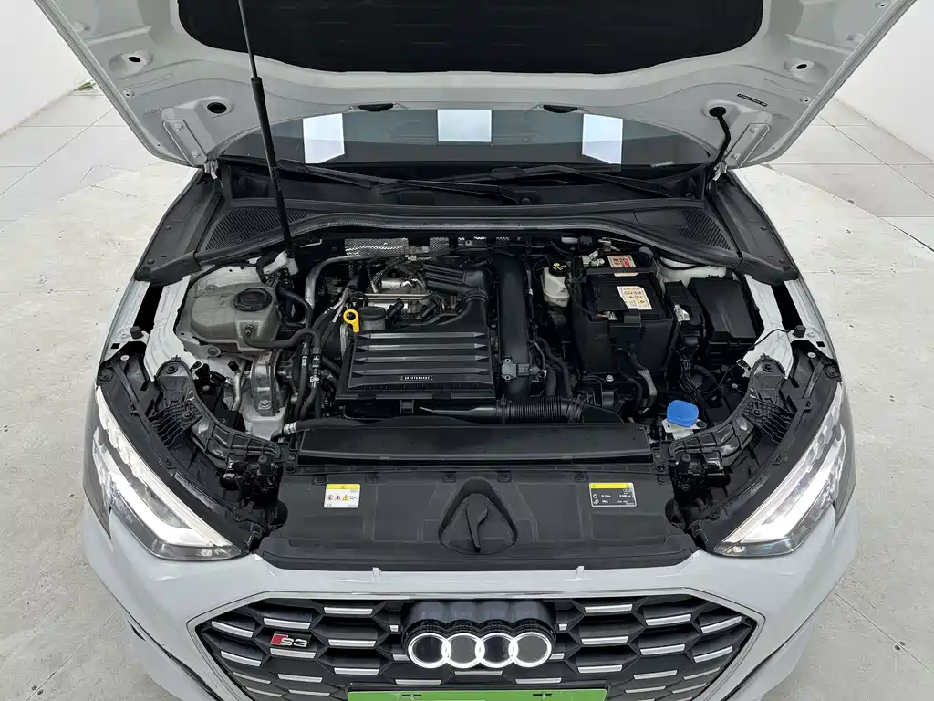 Audi A3 2023 — фото 18