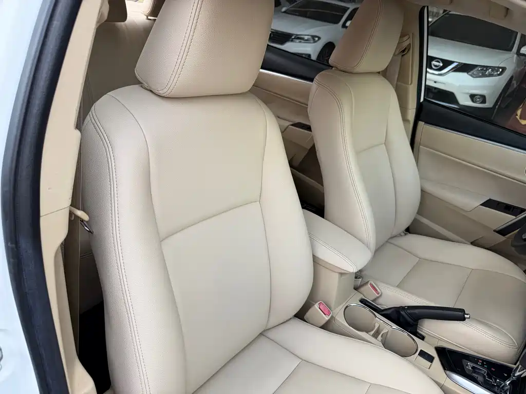 Toyota Corolla 2016 — фото 11