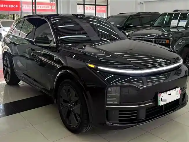 Li Auto Li L7 2025
