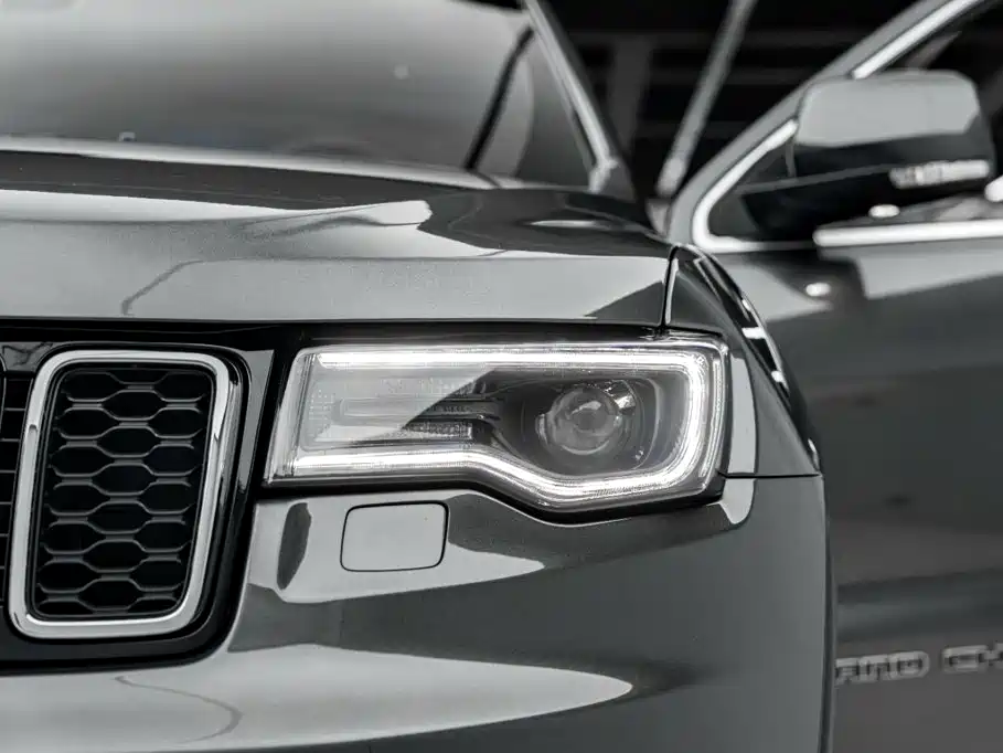 Jeep Grand Cherokee 2023 — фото 34