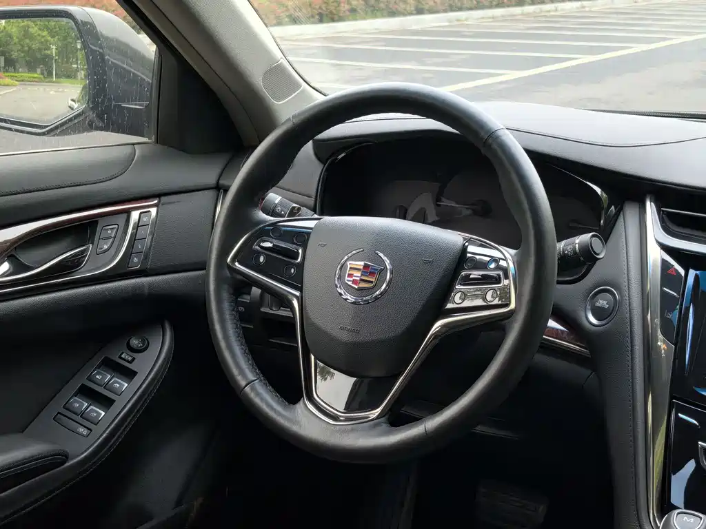 Cadillac CTS 2015 — фото 8