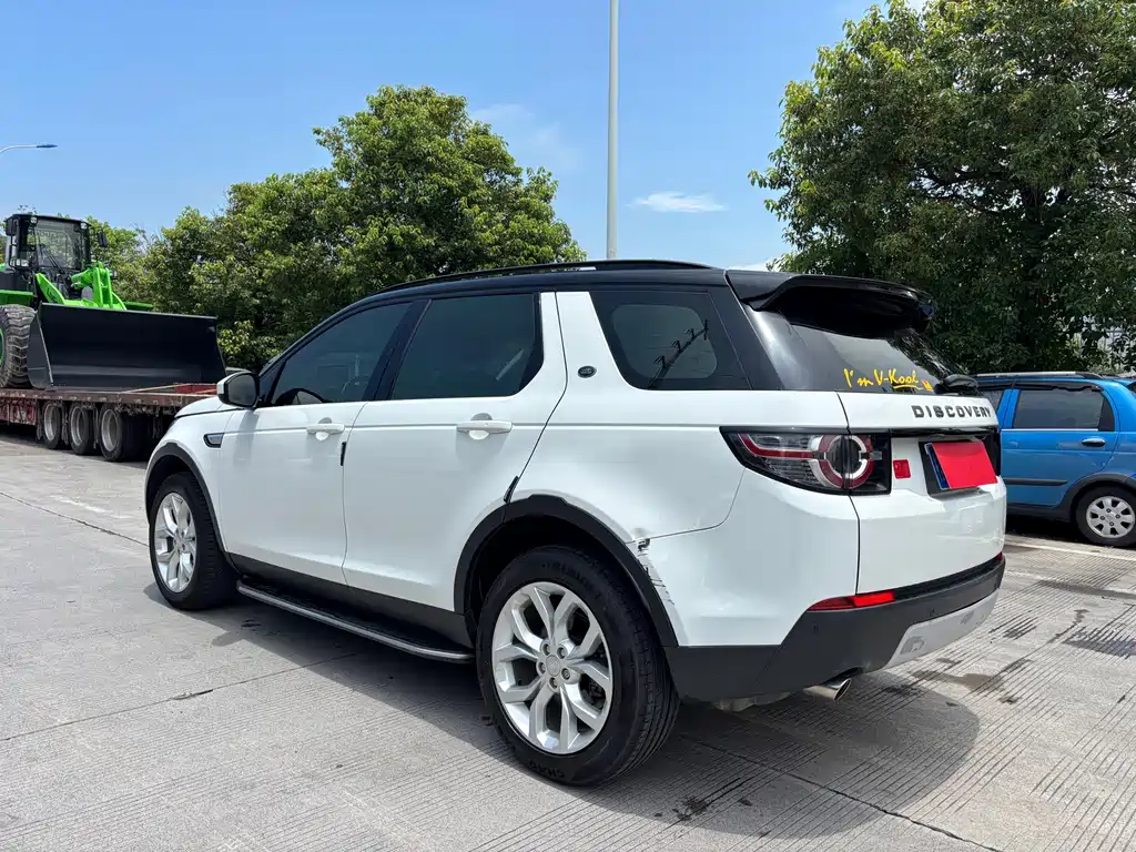 Land Rover Discovery Sport 2016 — фото 9
