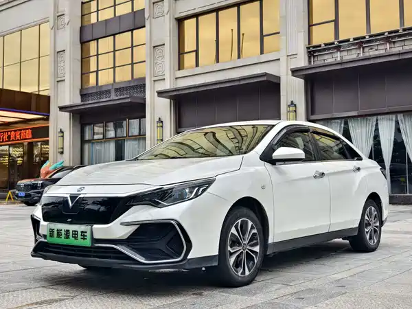 Venucia D60 EV 2022
