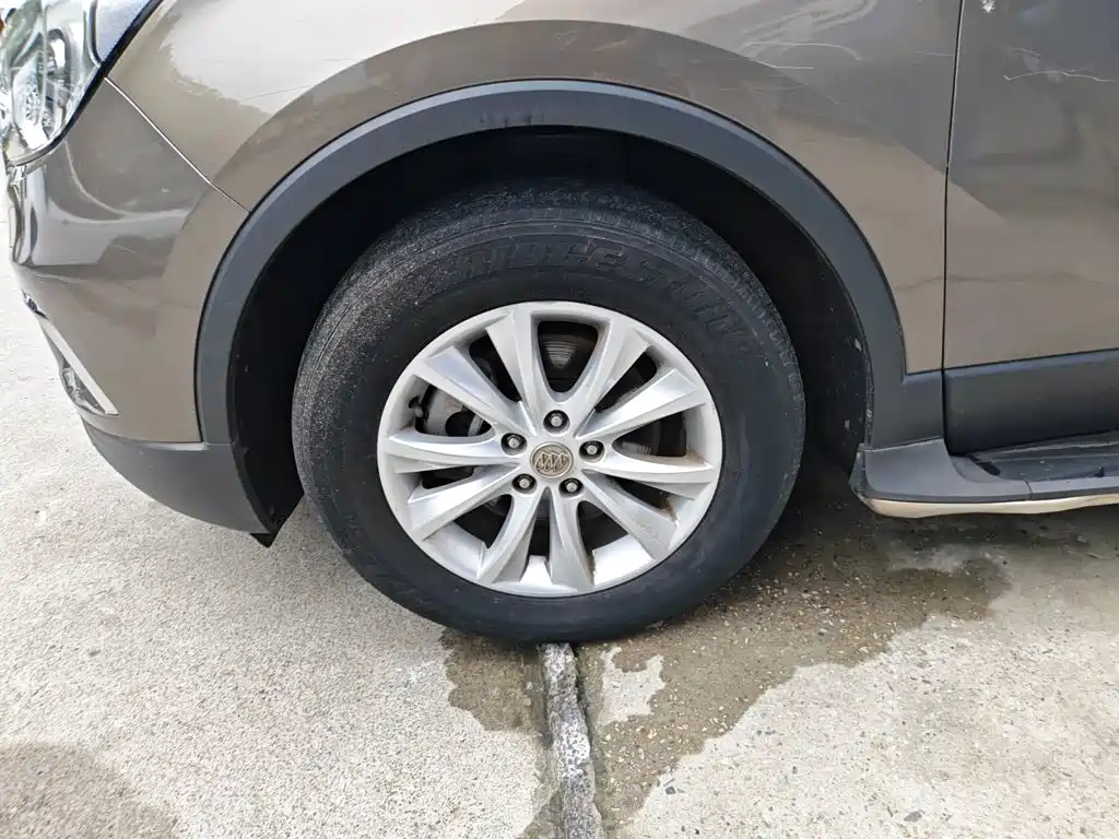 Buick Envision Plus 2017 — фото 25