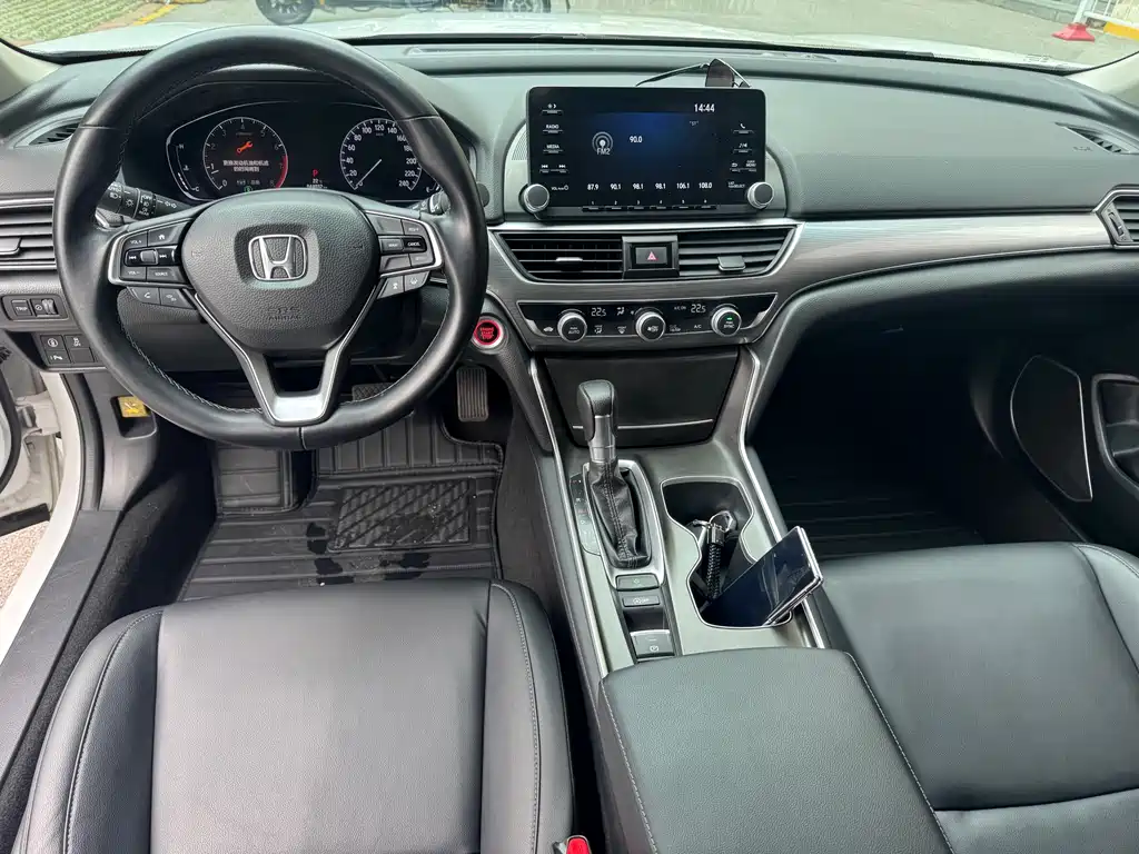Honda Accord 2021 — фото 28