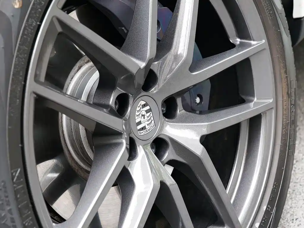 Porsche Macan 2021 — фото 14