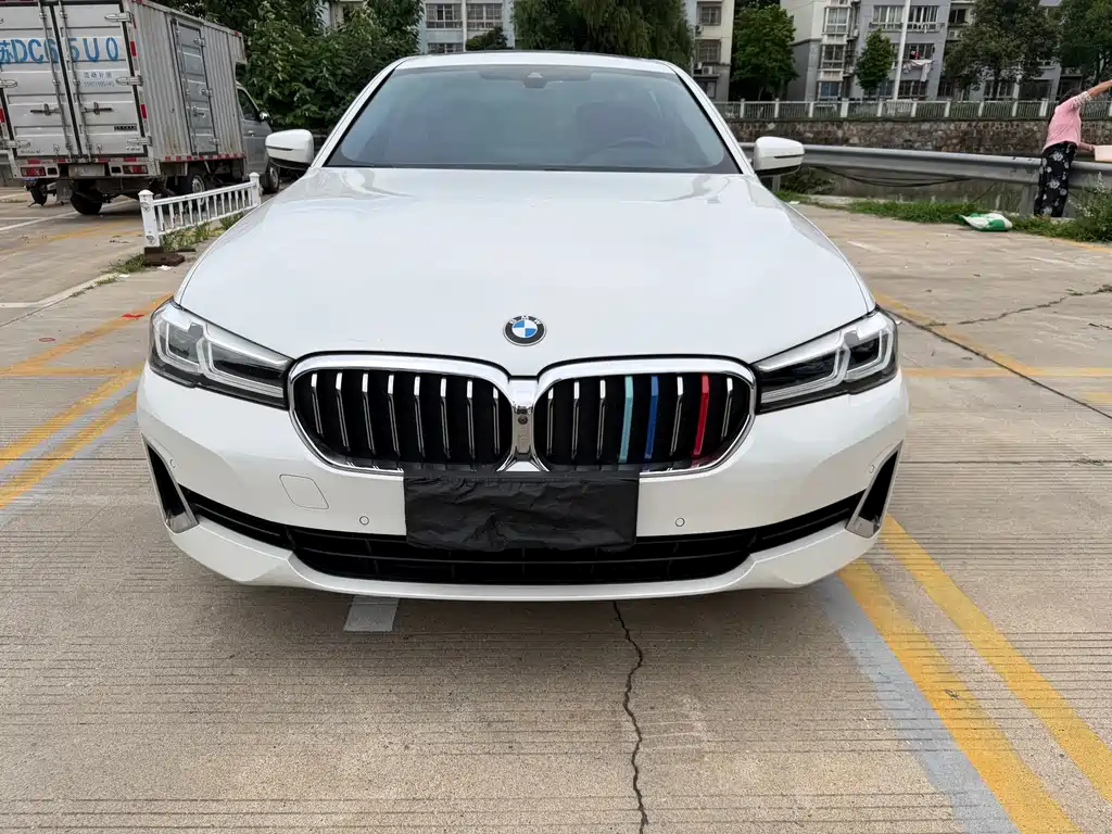 BMW 5 Series 2021