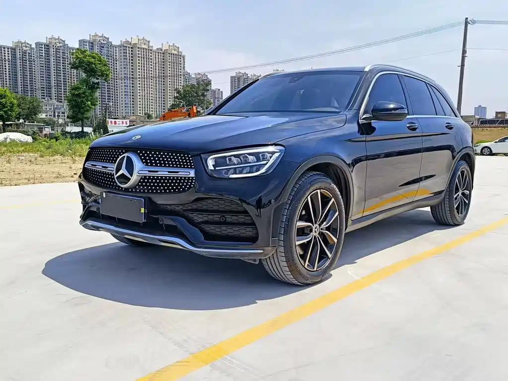 Mercedes-Benz GLC 2022 — фото 1