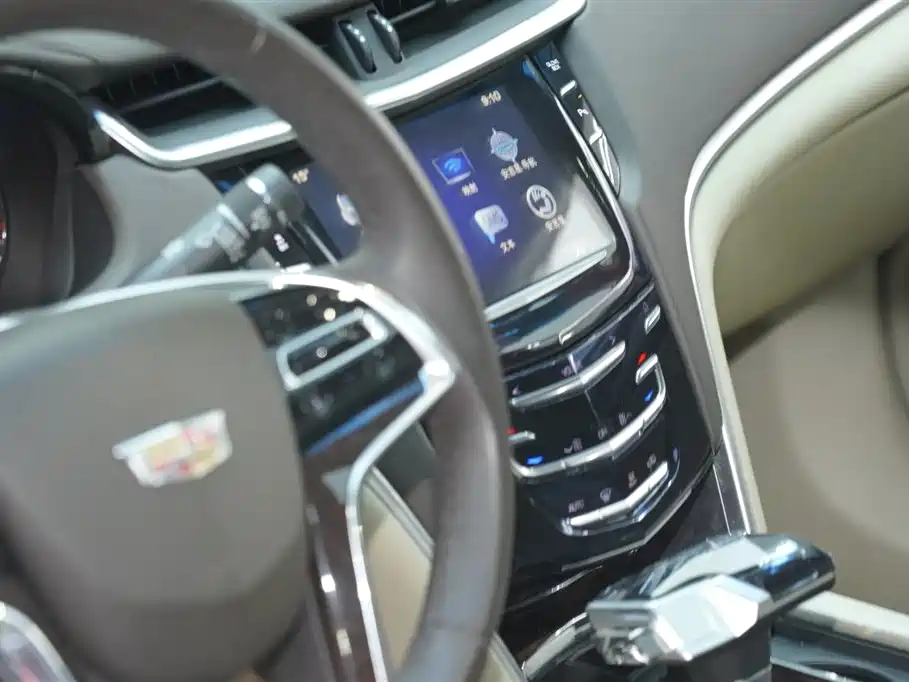 Cadillac XTS 2017 — фото 13