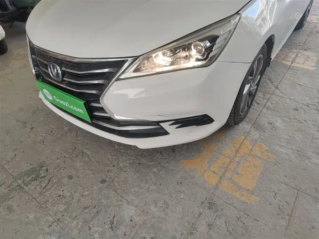 Changan Eado DT 2019 — фото 18