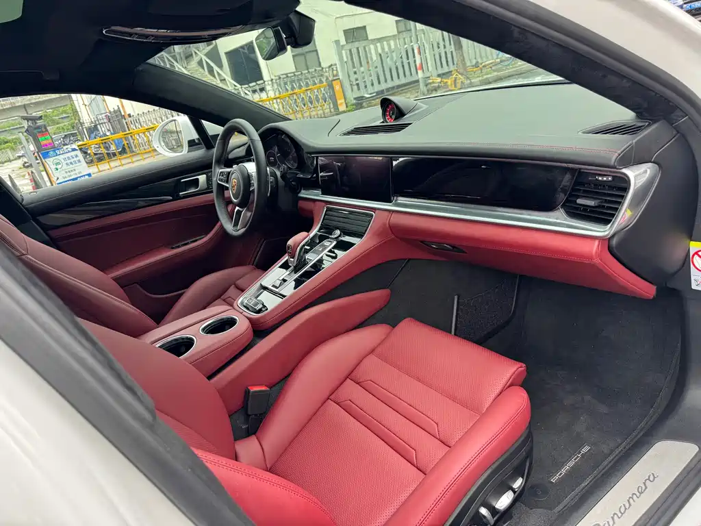 Porsche Panamera 2019 — фото 9