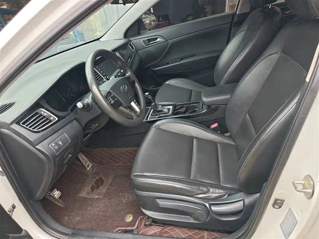 Hyundai Mistra 2016 — фото 15