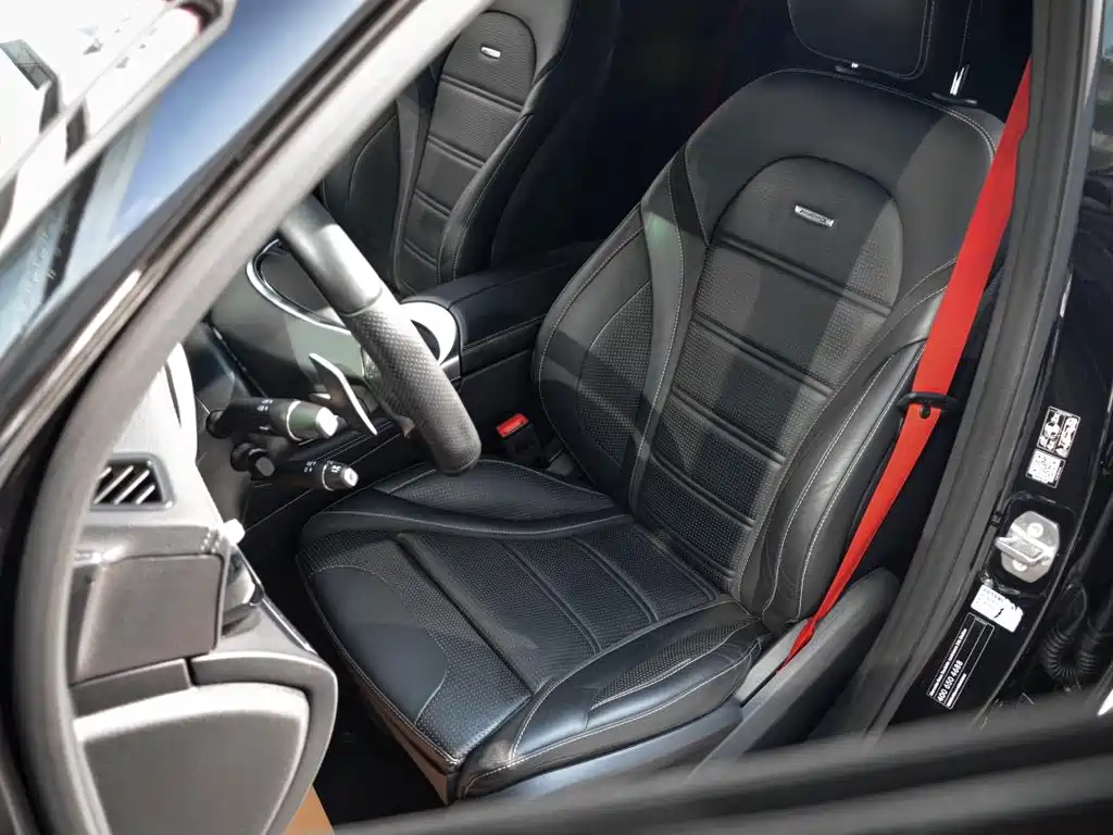 Mercedes-Benz GLC AMG 2019 — фото 13