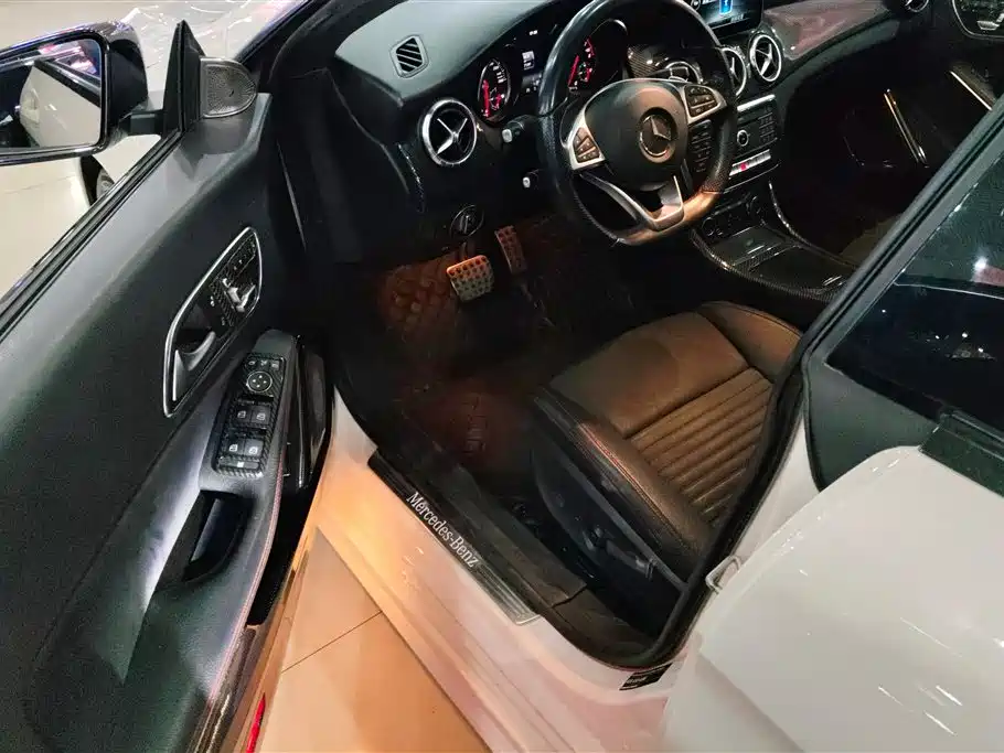 Mercedes-Benz CLA 2017 — фото 9