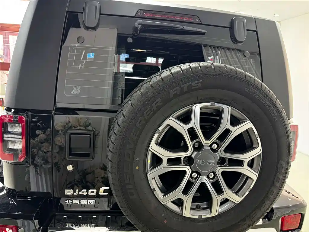 Beijing Off-Road BJ40 2023 — фото 13