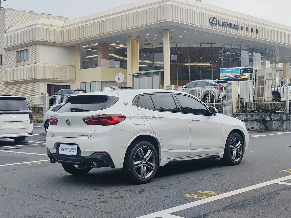 BMW X2 2022 — фото 6