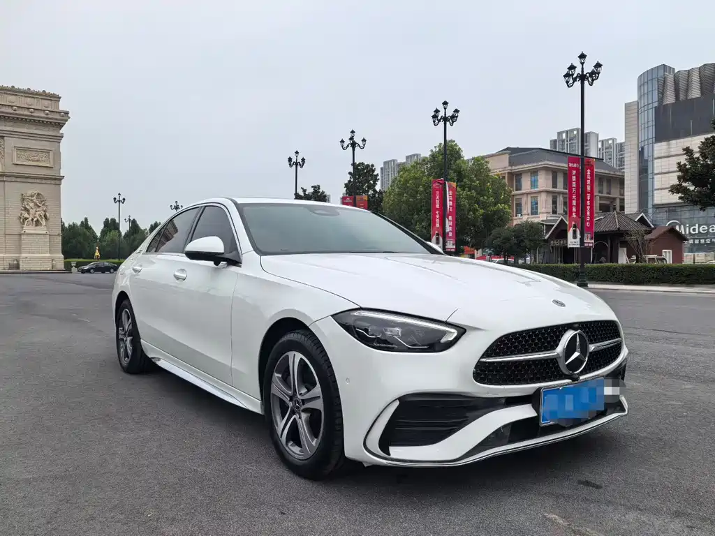 Mercedes-Benz C-Class 2022