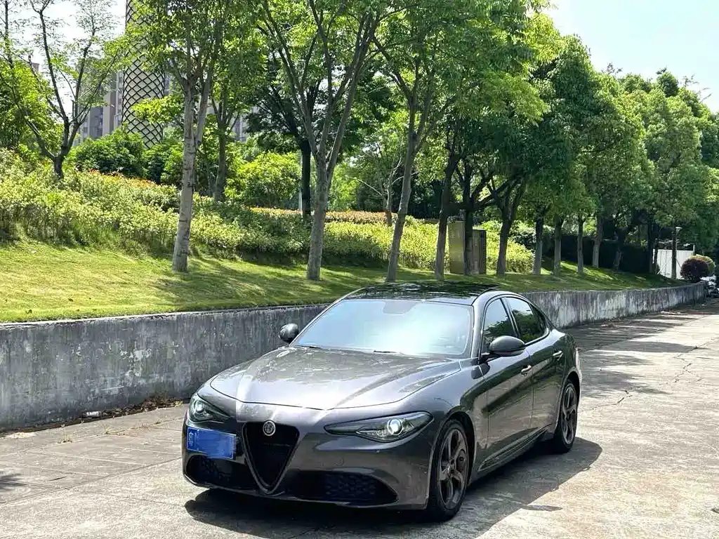 Alfa Romeo Giulia Juliet 2020 — фото 1