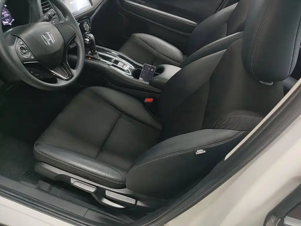 Honda Vezel 2020 — фото 15