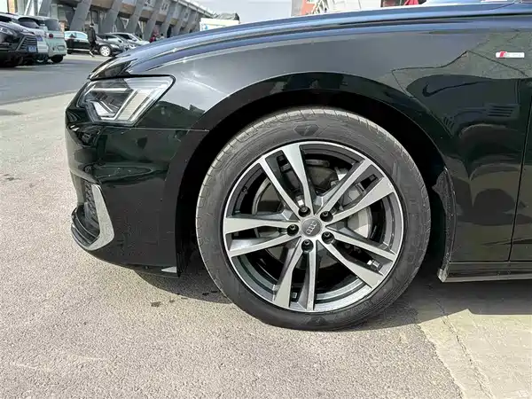 Audi A6L 2021