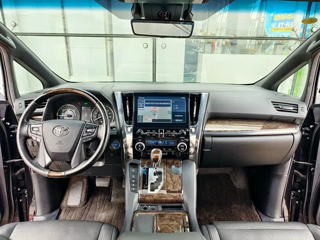 Toyota Vellfire 2021 — фото 12