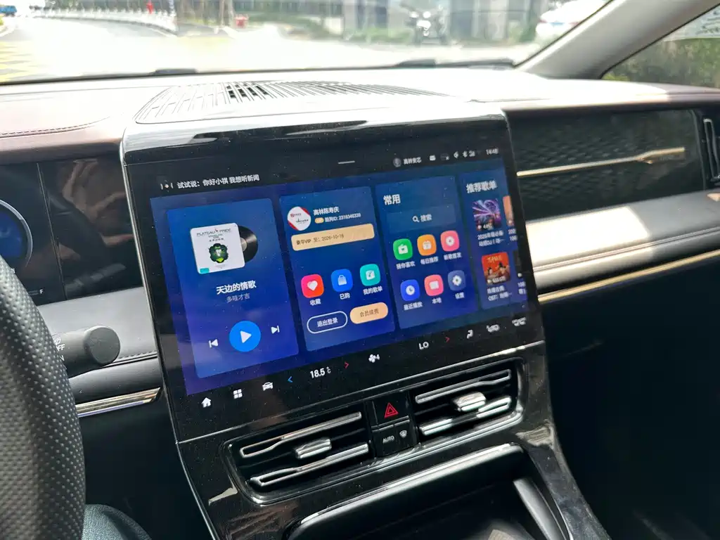 GAC Trumpchi M8 2023 — фото 13