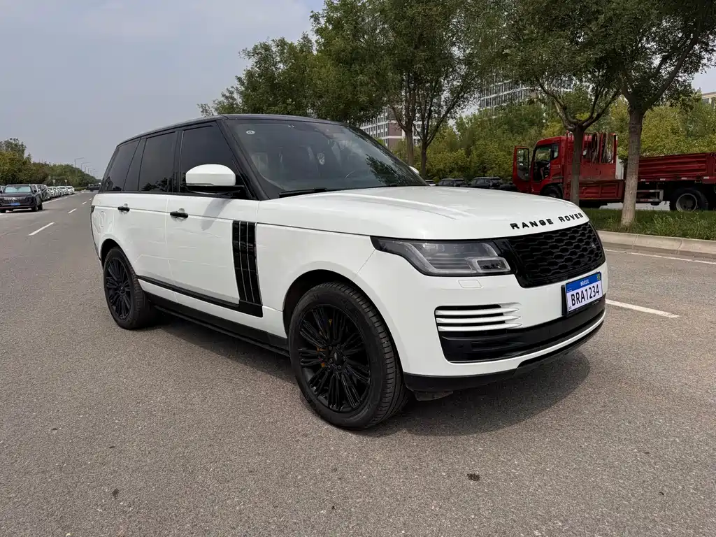 Land Rover Range Rover 2020 — фото 1