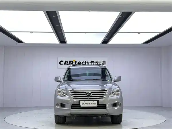 Lexus LX 2008