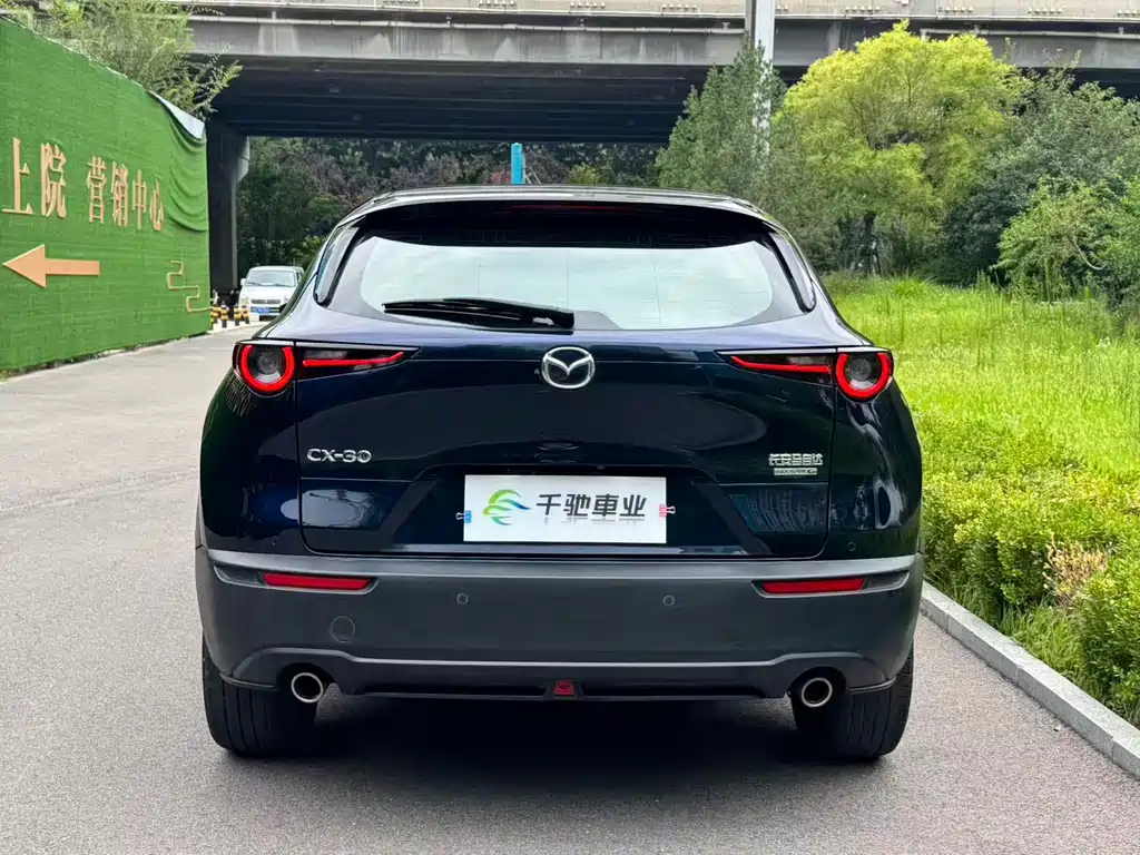 Mazda CX-30 2022 — фото 15