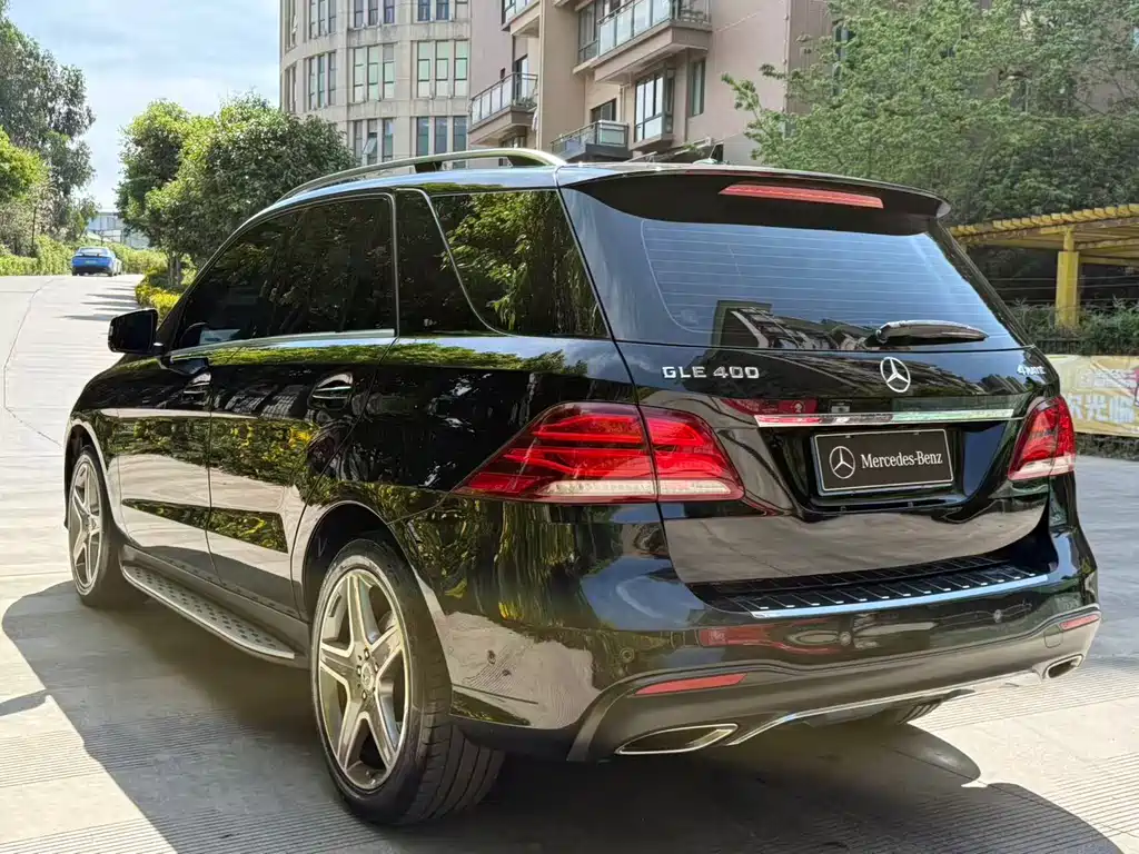 Mercedes-Benz GLE 2015 — фото 38