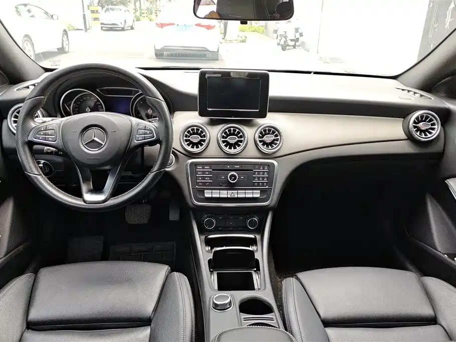 Mercedes-Benz CLA 2016 — фото 12