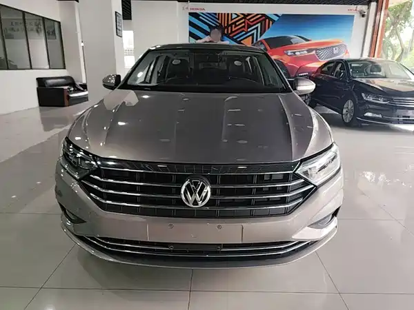 Volkswagen Sagitar 2020