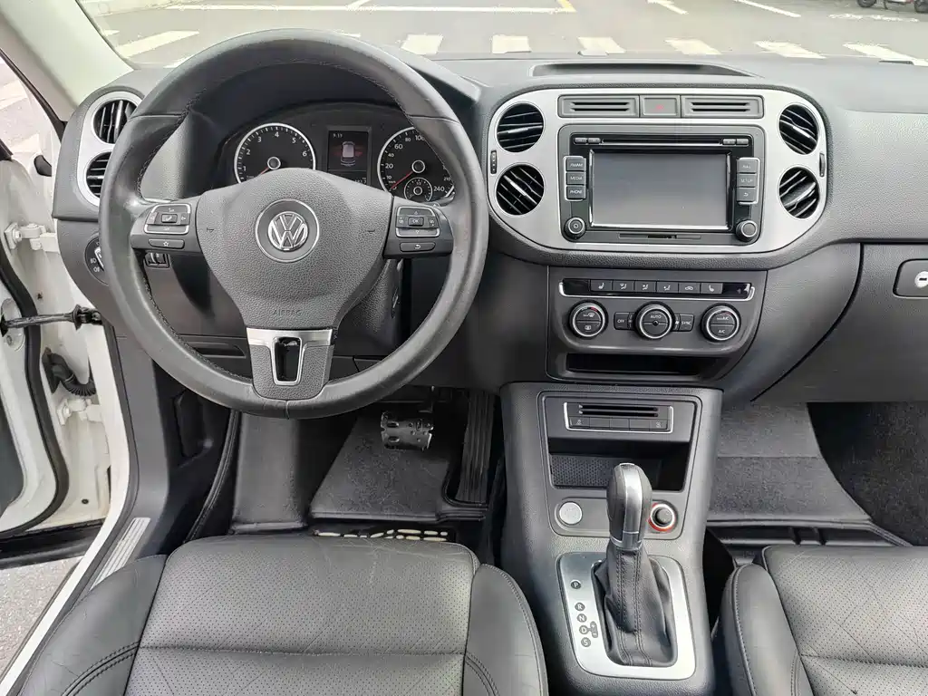 Volkswagen Tiguan 2015 — фото 8