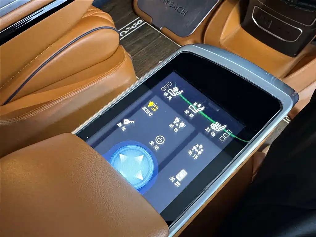 Mercedes-Benz Vito 2023 — фото 23