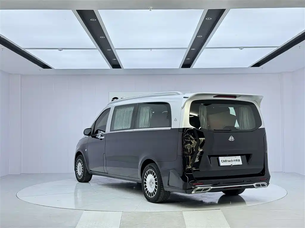 Mercedes-Benz Vito 2023 — фото 7