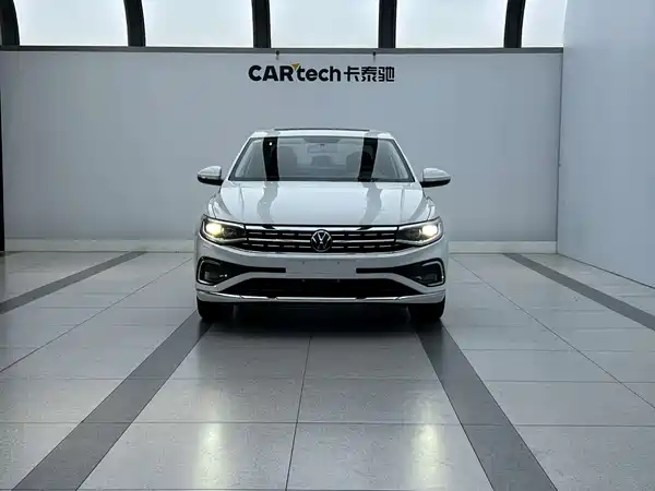 Volkswagen Bora 2023