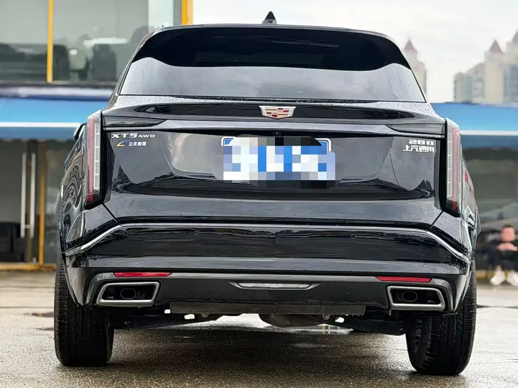 Cadillac XT5 2025 — фото 8