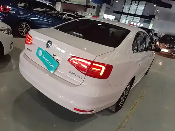 Volkswagen Sagitar 2017