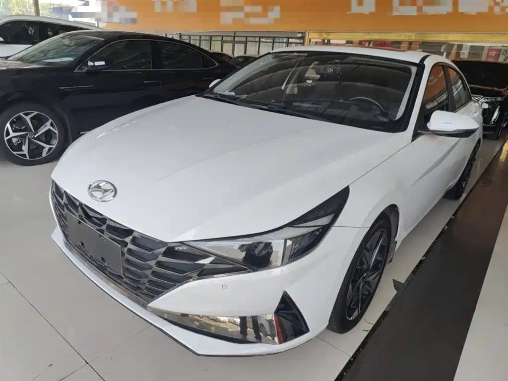 Hyundai Elantra 2021 — фото 2