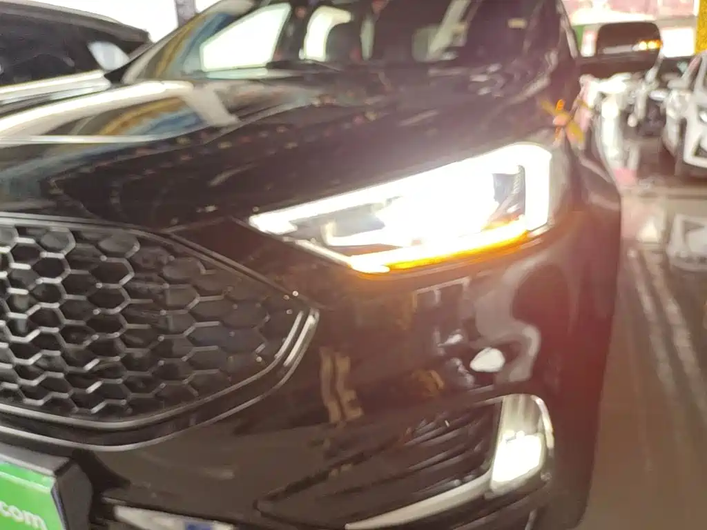 Ford Edge 2020 — фото 24