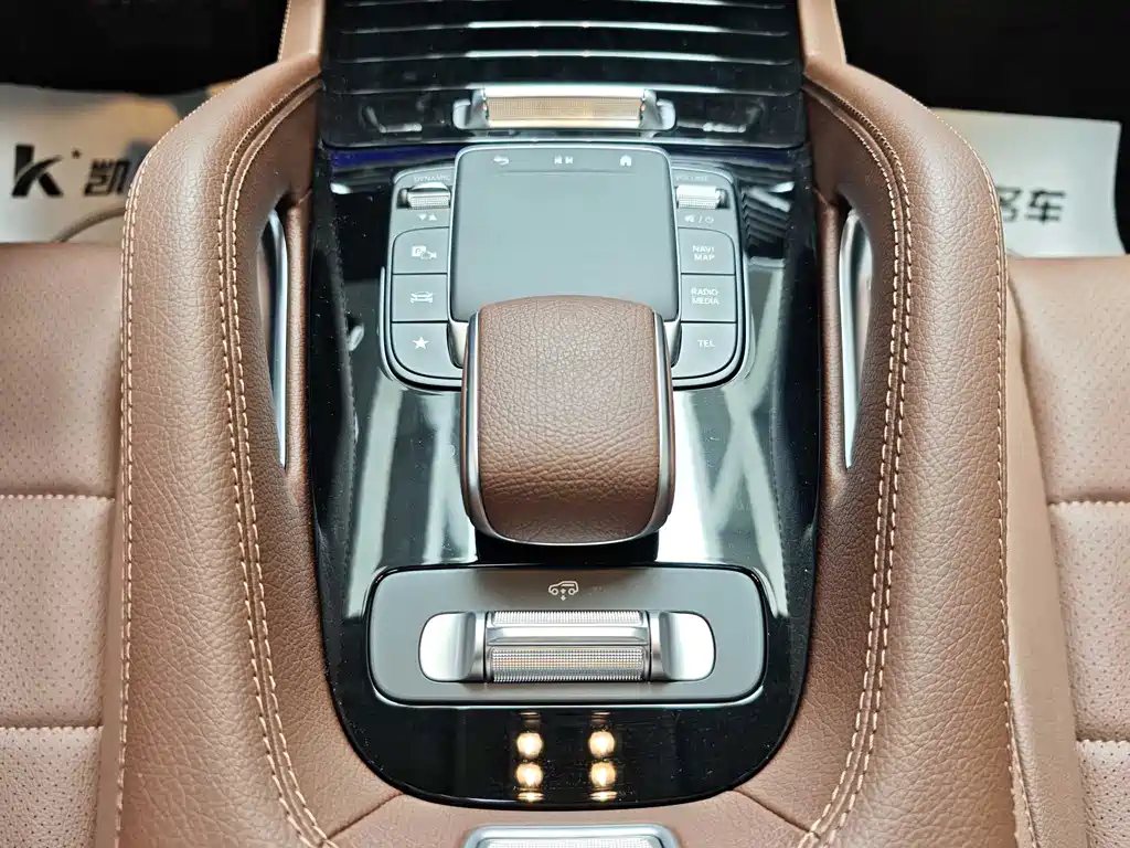 Mercedes-Benz GLE 2026 — фото 16