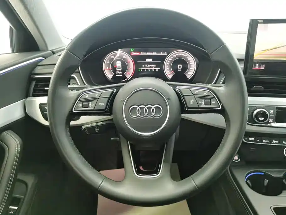Audi A4L 2023 — фото 15