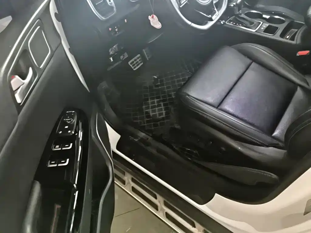 Kia KX5 2016 — фото 16