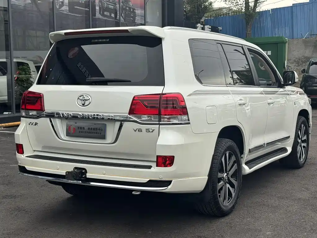 Toyota Land Cruiser 2019 — фото 14