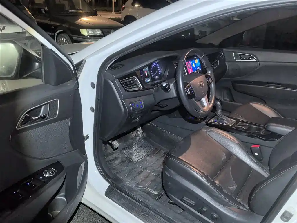 Hyundai Mistra 2015 — фото 14