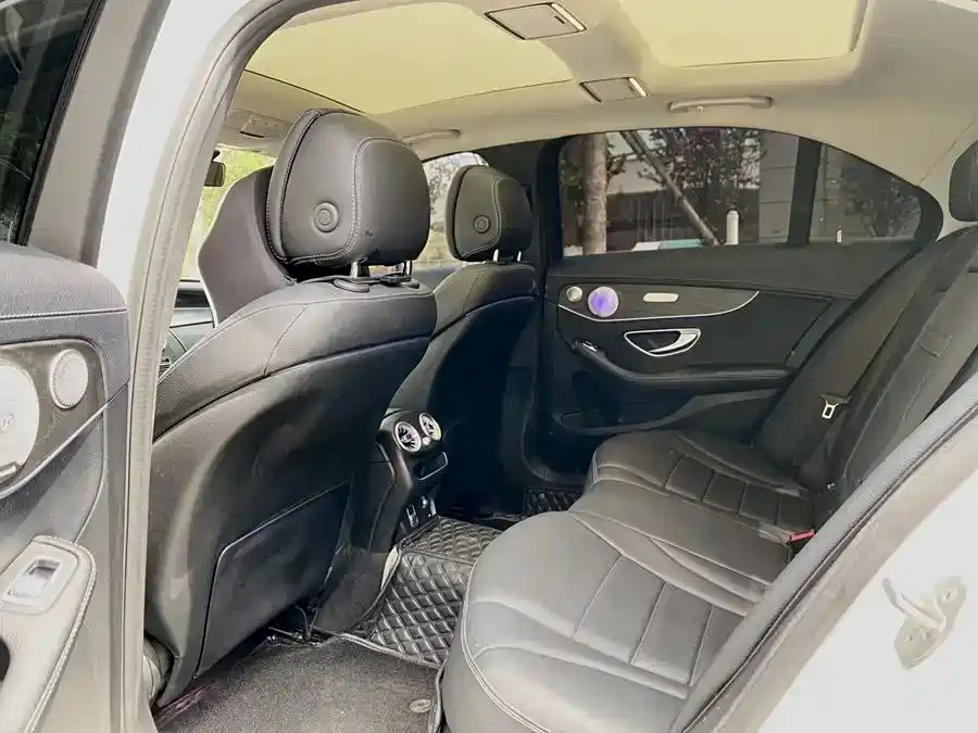 Mercedes-Benz C-Class 2020 — фото 12