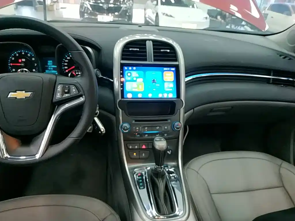 Chevrolet Malibu 2015 — фото 13