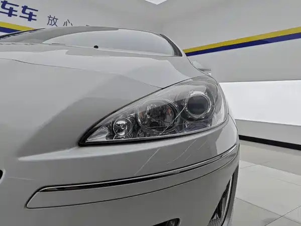 Peugeot 408 2013
