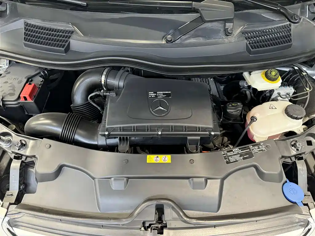 Mercedes-Benz V-Class 2020 — фото 4
