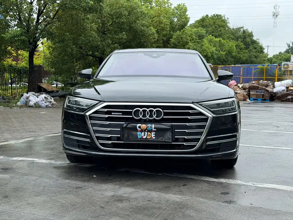 Audi A8 2018 — фото 2